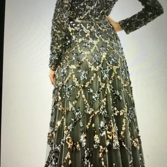 Mac Duggall Beaded Long Sleeve A-Line Gown, Size 8, Gray - Picture 2 of 7